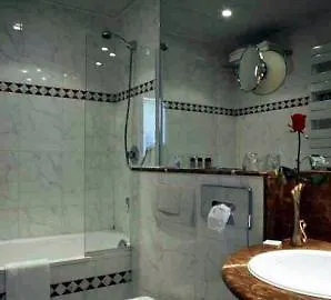 Armoni Hotel Paris